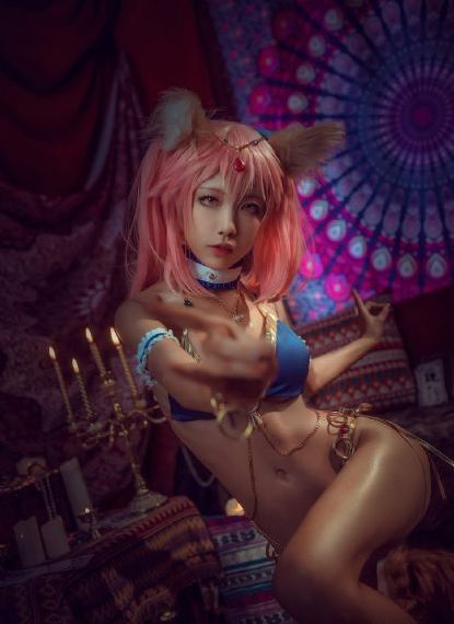 老婆把她闺蜜送我当生日礼物视频_4K在线观看