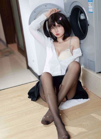 女大学生沙龙服务_HDHD高清在线观看